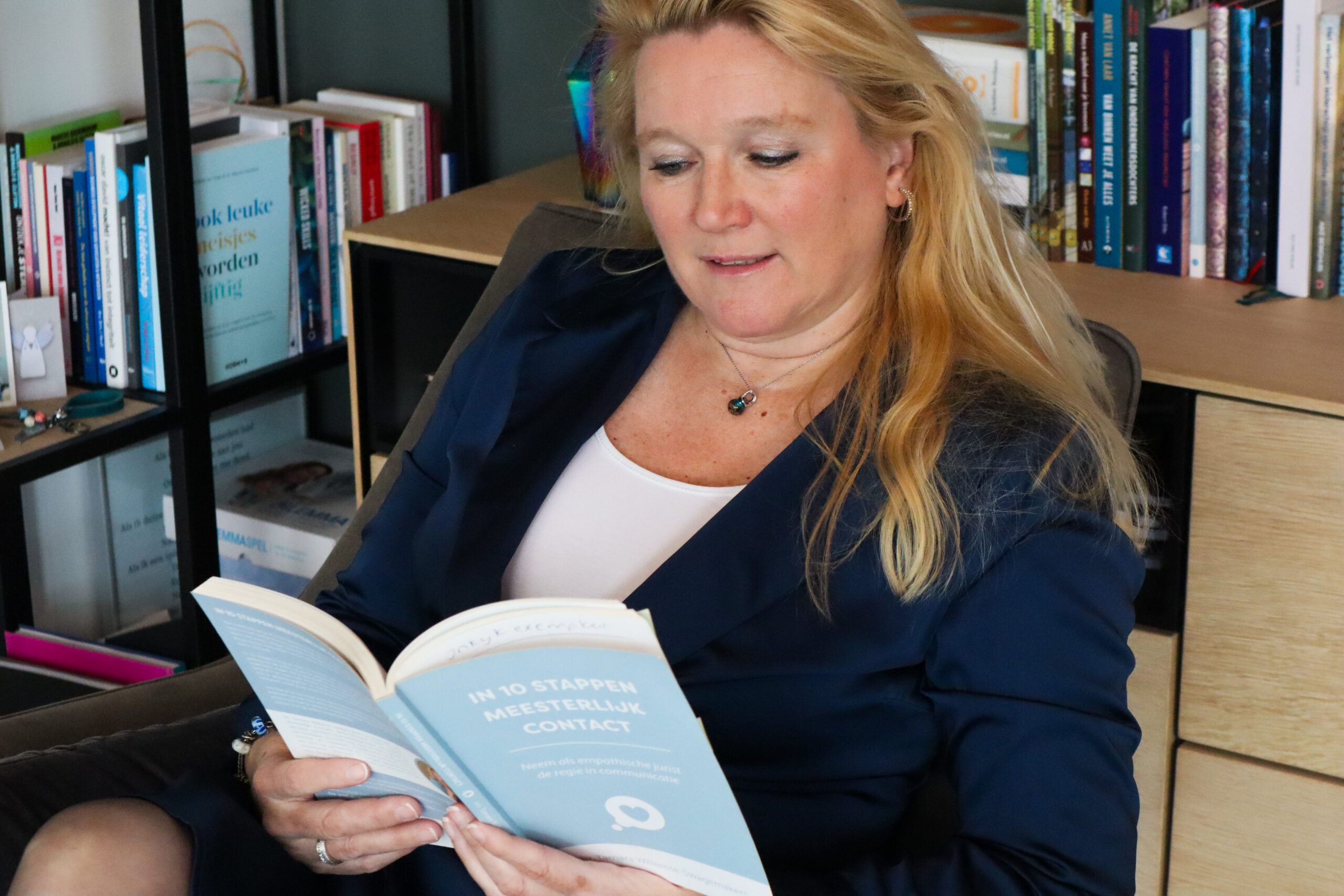 Book Leading Language in Legal Business